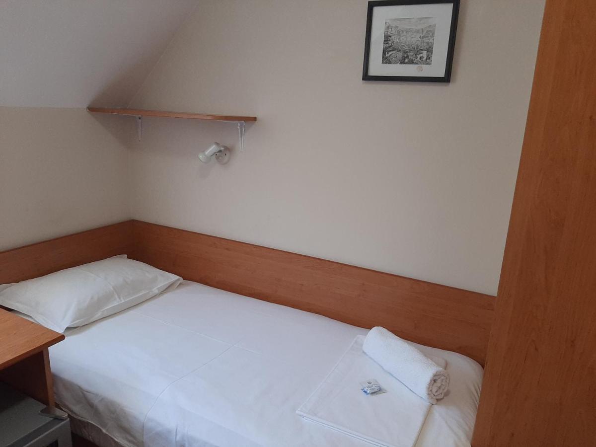 Guest House Diel Veliko Tarnovo Ngoại thất bức ảnh