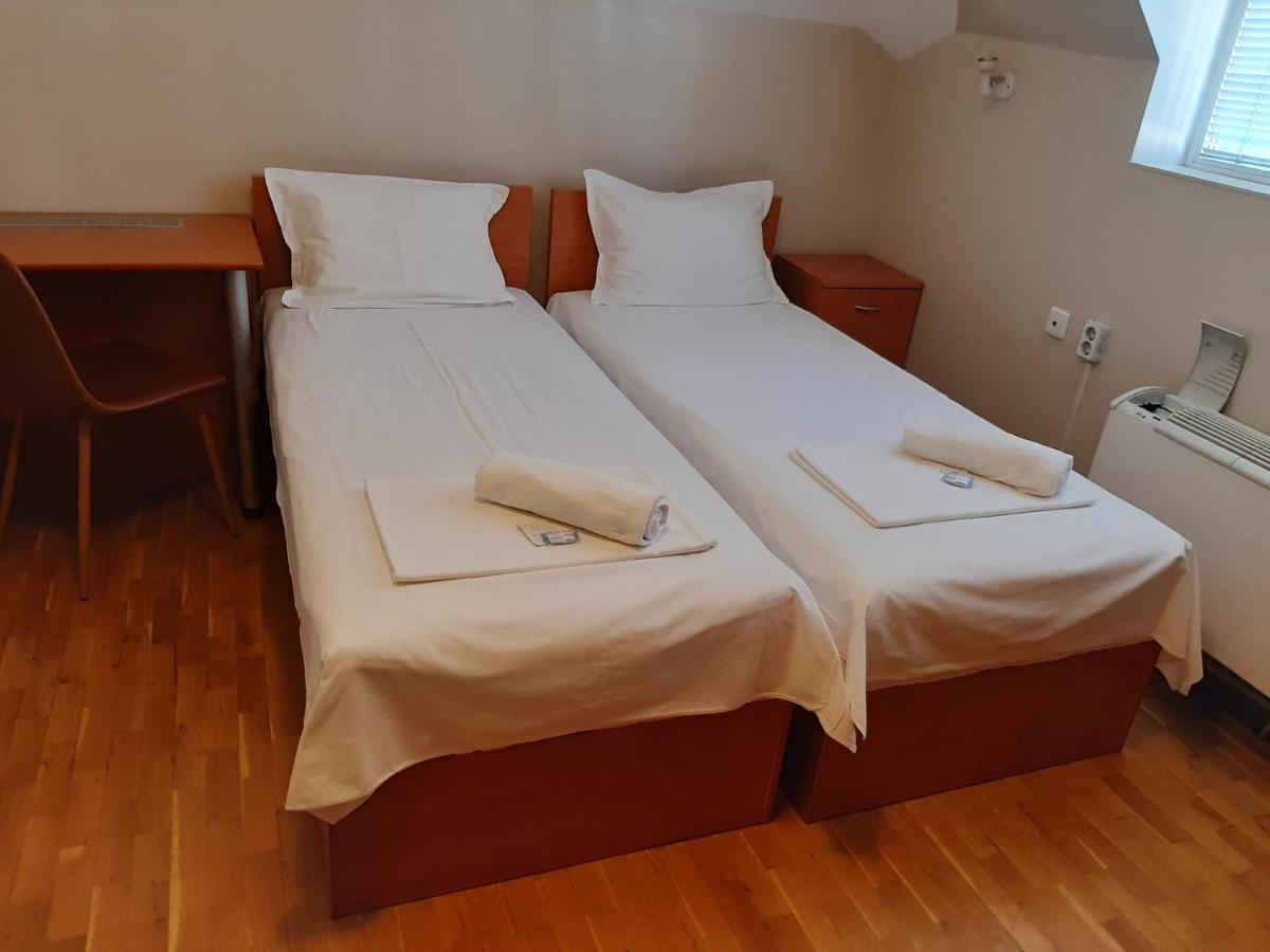 Guest House Diel Veliko Tarnovo Ngoại thất bức ảnh